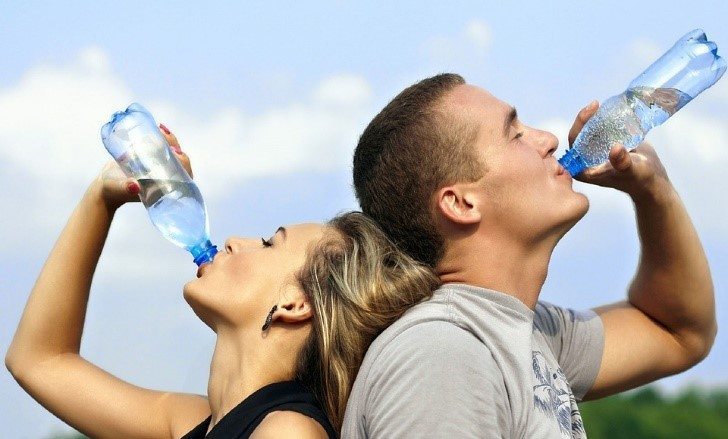 Beat the Heat: 5 Hydration Hacks For Your Summer Adventures